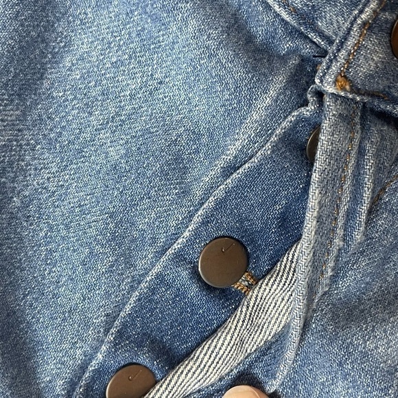 J brand high rise button fly crop ivy jeans in resurrect - Picture 6 of 9